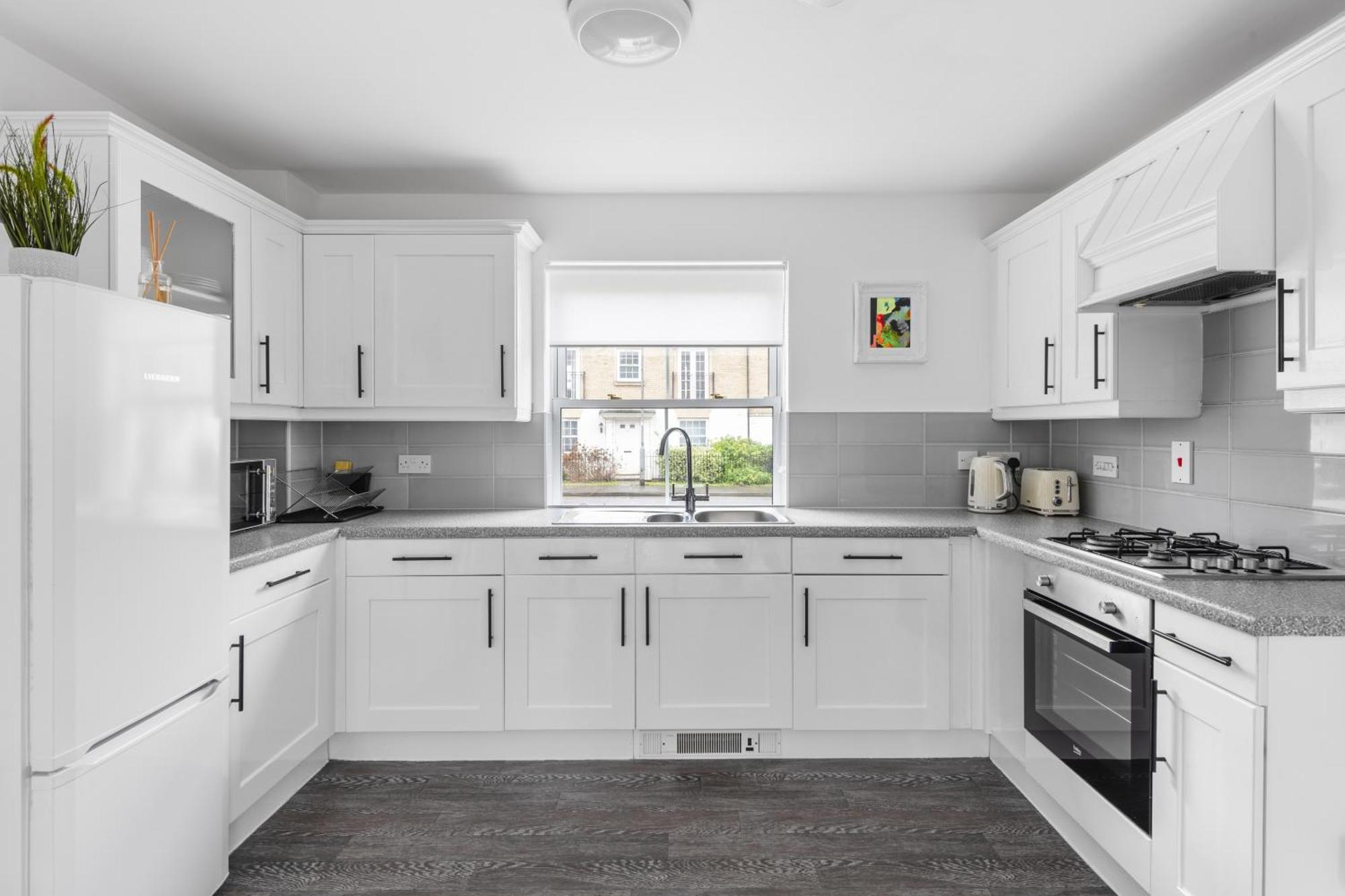 Luxurious 3 Bed House With Free Parking, Close To The Train Station & Town Braintree Zewnętrze zdjęcie